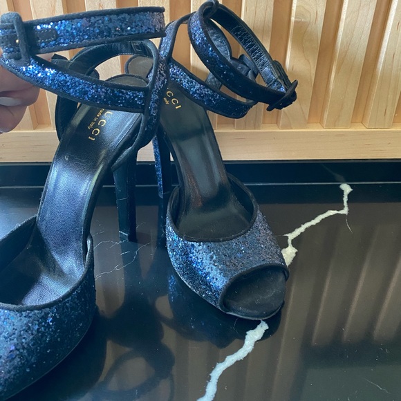 Gucci stilettos w blue metallic accent - Picture 7 of 7